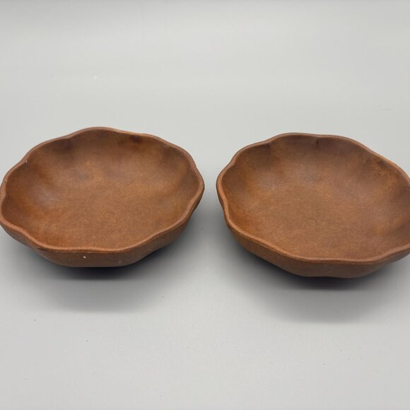 Vintage Monkeypod Wooden Petal Rim Bowls (Set of 2) - Picture 1 of 9